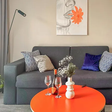 Apartment Stunning In With Wi-fi Kolobrzeg